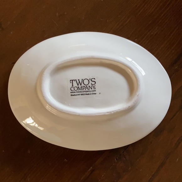 Two’s Company ‘Spread Joy’ Holiday Ceramic Condiment Dish And Wooden Spreader - Picture 5 of 9